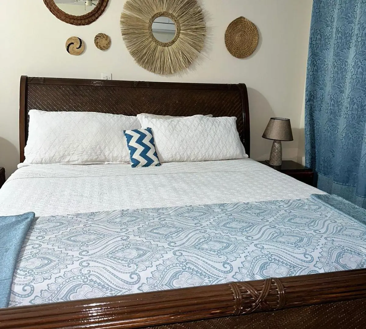 Royal At Courtleigh Towers contacts